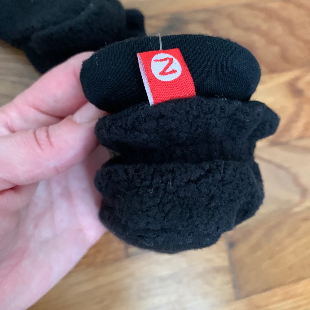 Zutano baby booties size 3 mo